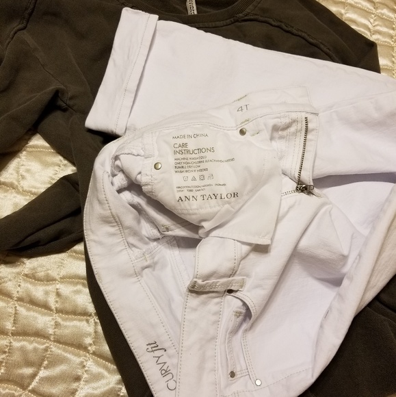 Anne Taylor curvy fit straight leg jeans 4 tall - Picture 3 of 6